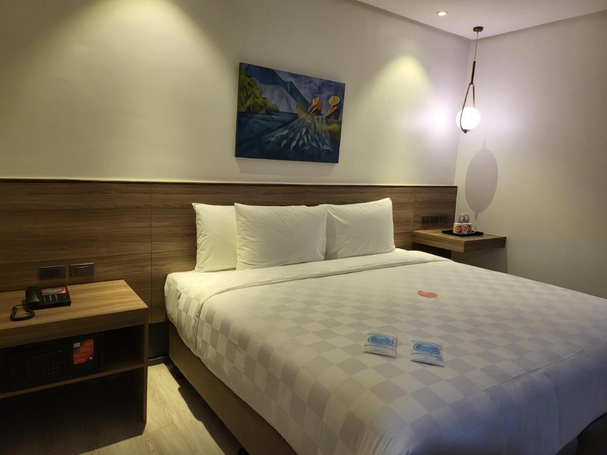 Go Hotels Plus Tuguegarao Esterno foto
