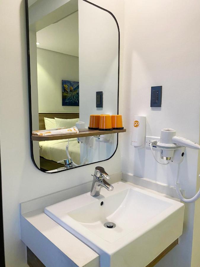 Go Hotels Plus Tuguegarao Esterno foto