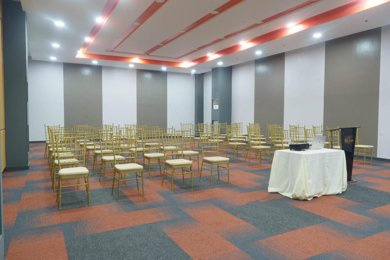 Go Hotels Plus Tuguegarao Esterno foto