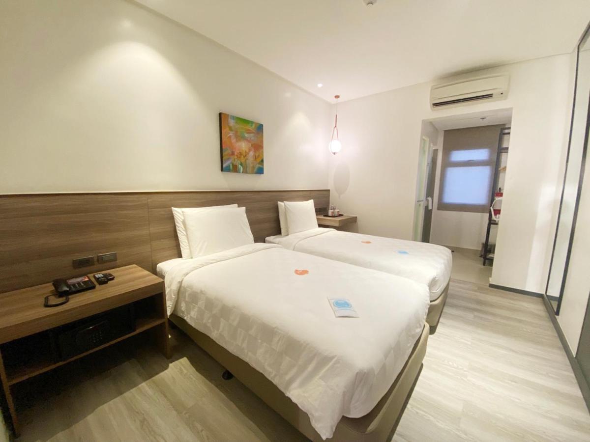Go Hotels Plus Tuguegarao Esterno foto